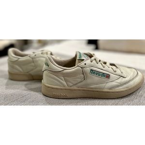 Men’s Reebok Vintage Off White Club C 85 Shoes Size 9